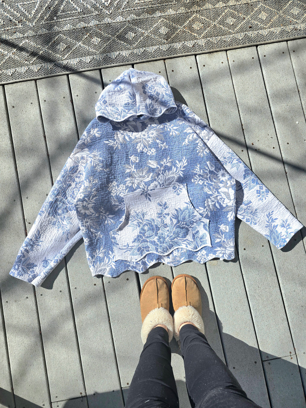 Coastal Garden Quilted Hoodie (XL)