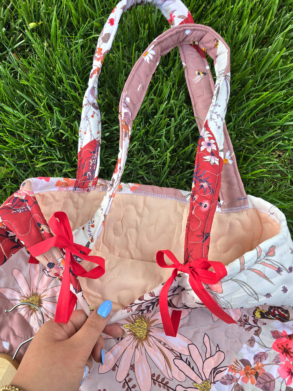 Quilted Bow Tote Bag 🎀✨️