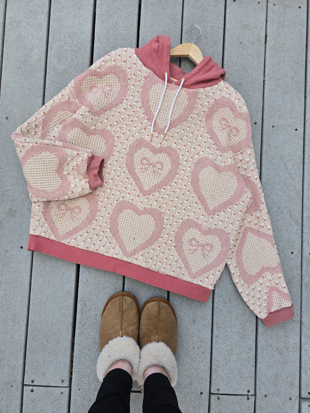 Sweetheart Woven Blanket Hoodie (XL)