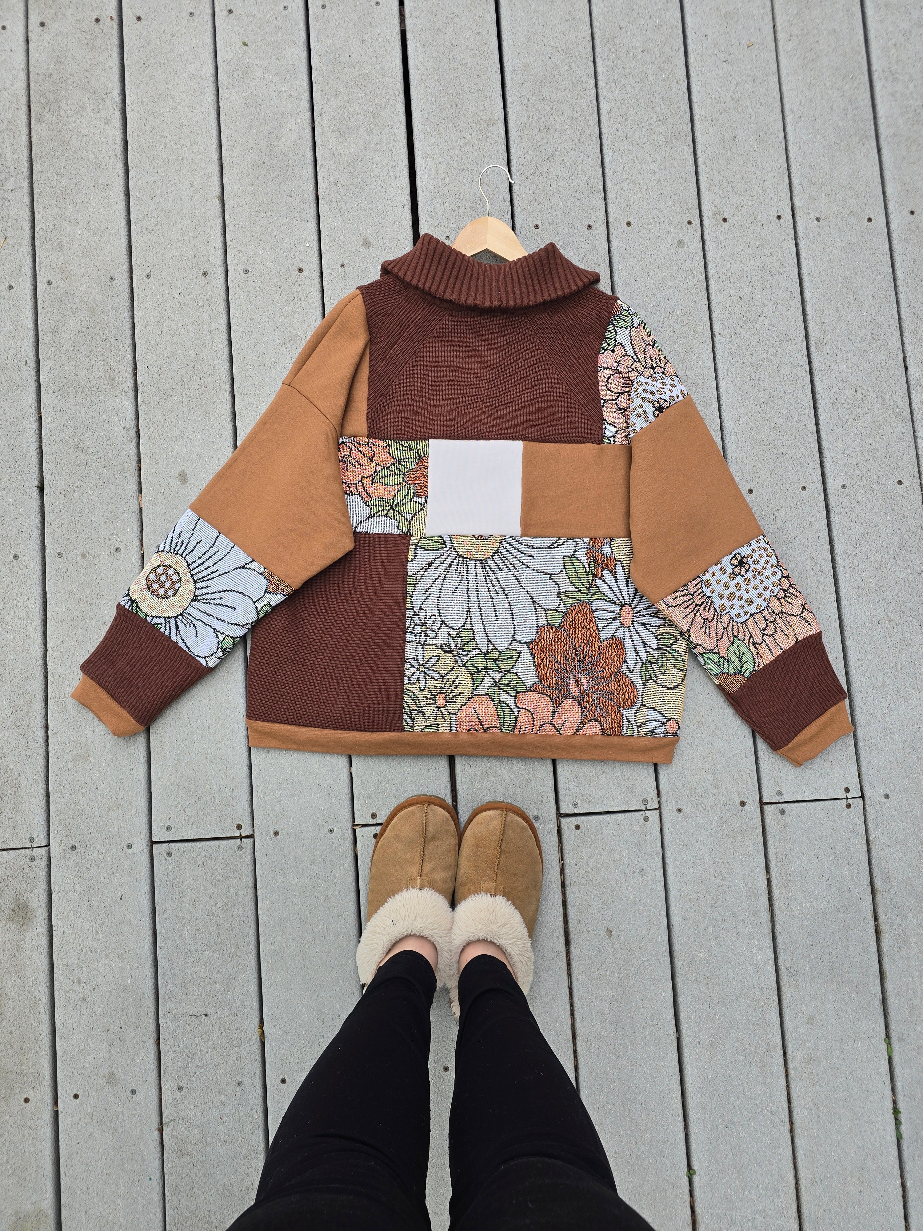 Daisy Daydream Quarter Zip (L)
