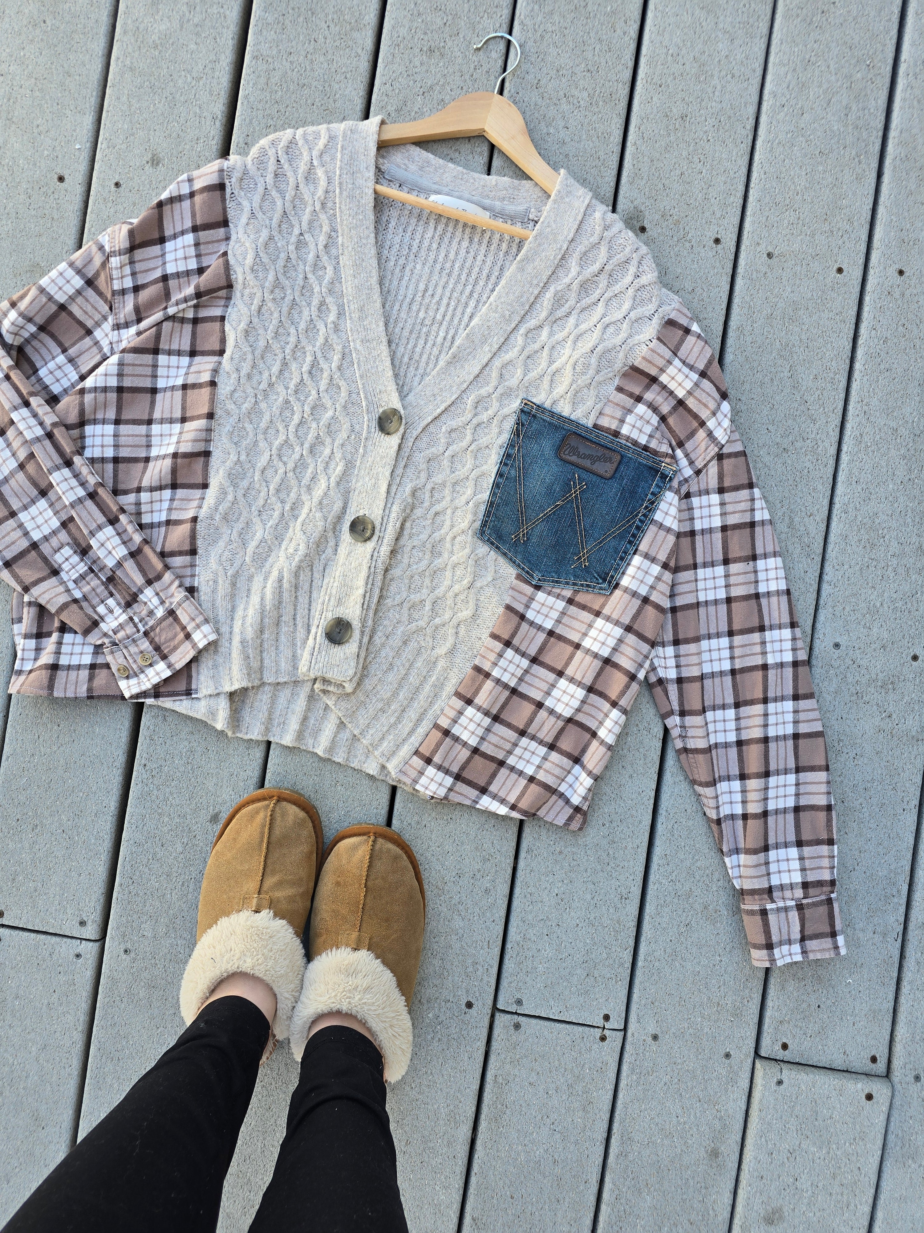 Chai Latte Cardigan (3XL)