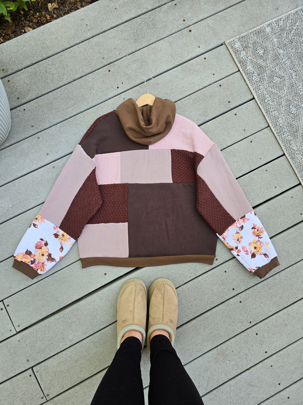 Mauve Meadow Patchwork Hoodie ✨️ (L)