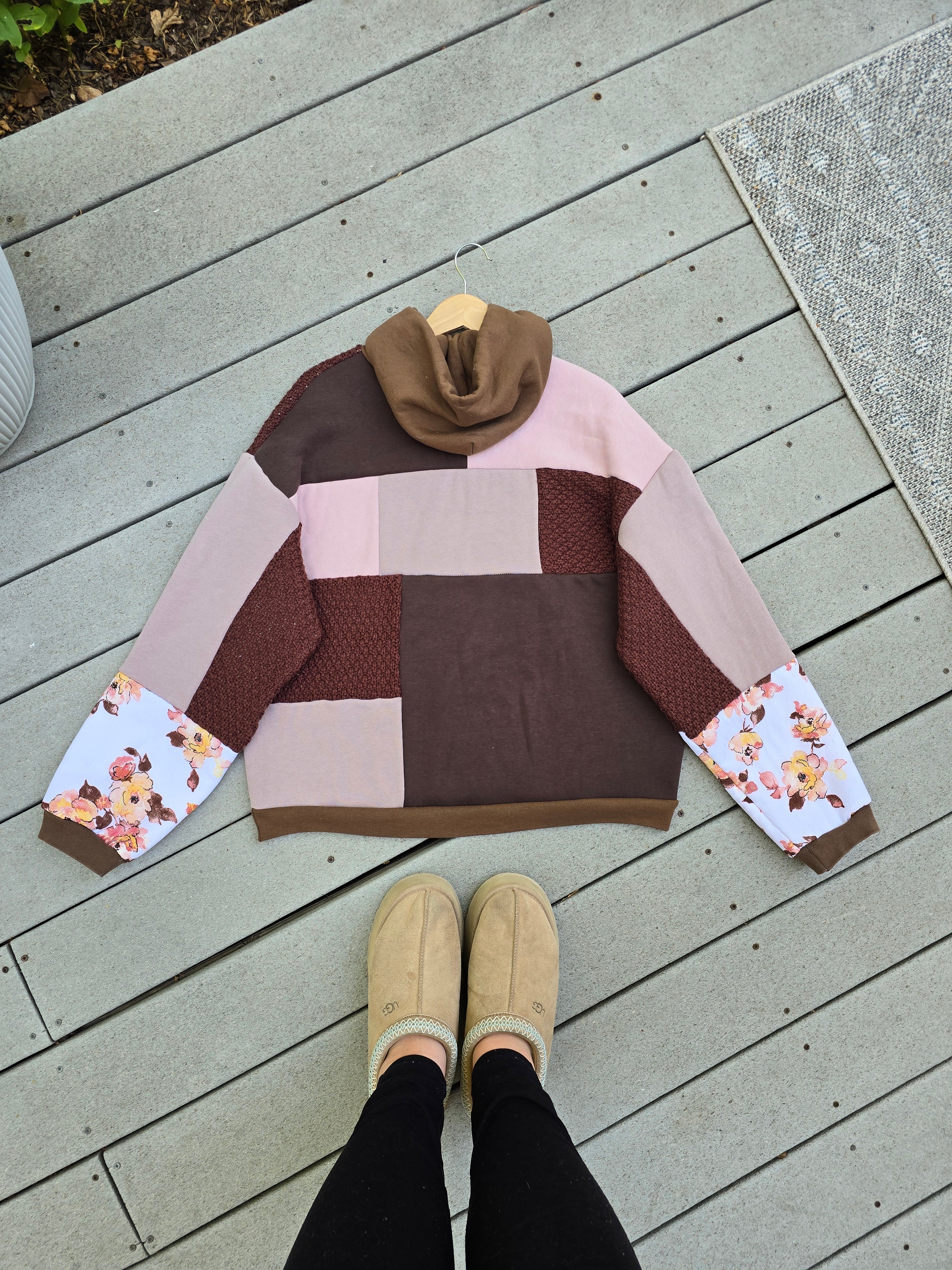 Mauve Meadow Patchwork Hoodie ✨️ (L)