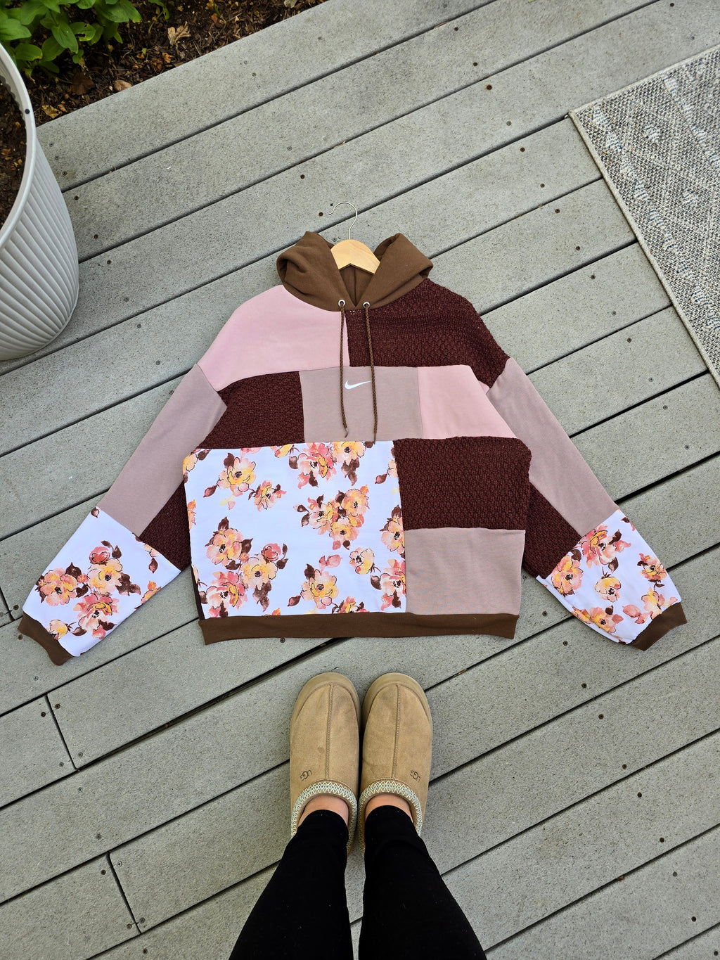 Mauve Meadow Patchwork Hoodie ✨️ (L)