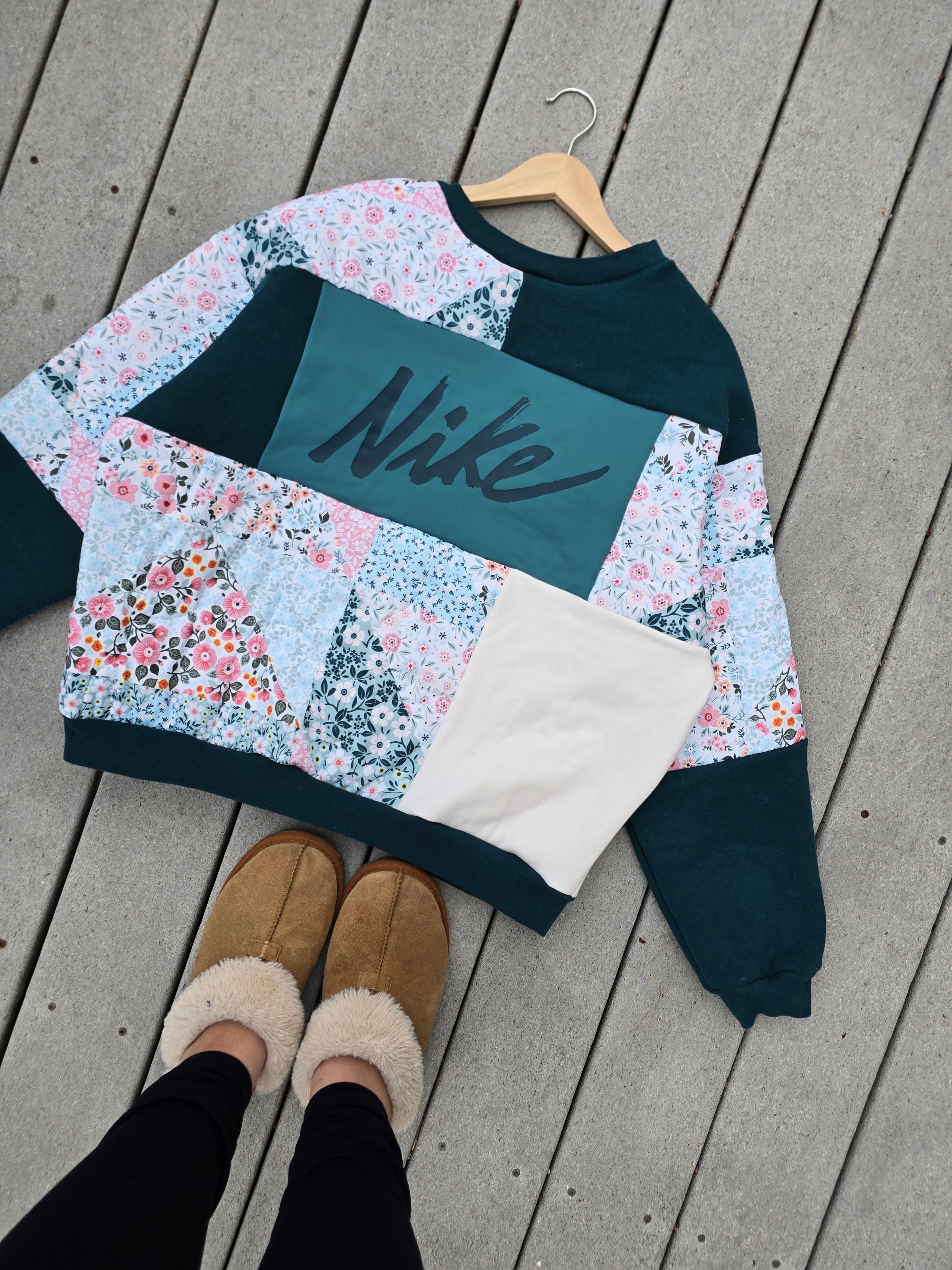 Daisy Daydream Patchwork Crew (XL)