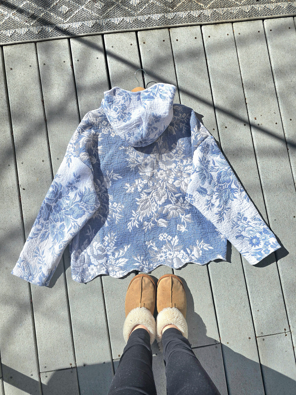 Coastal Garden Quilted Hoodie (XL)