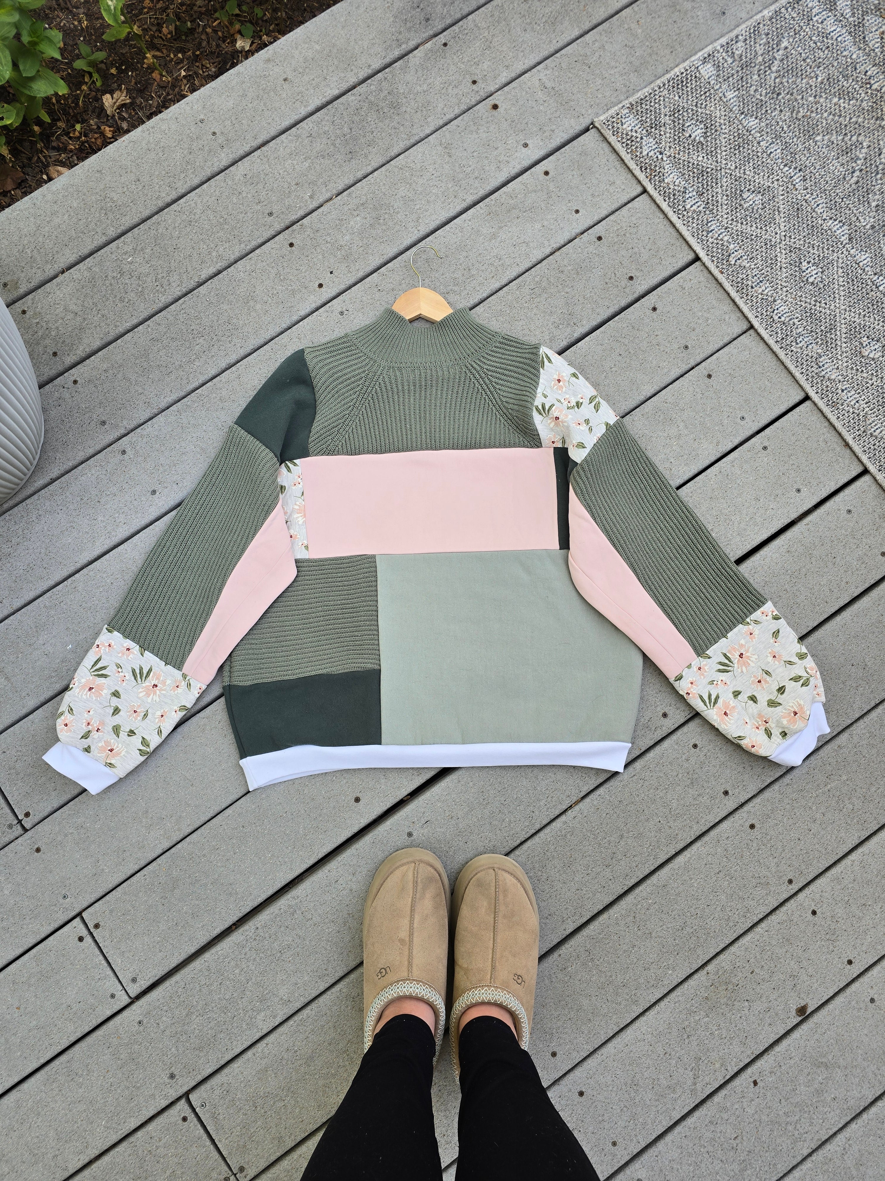 Sage Blossom Patchwork Quarter Zip ✨️ (M/L)